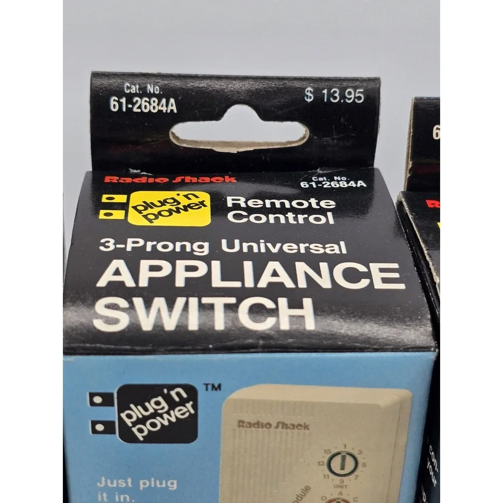 4 Lot Radio‎ Shack Plug 'n Power 3-Prong, 2 Prong Appliance Switch, & 2 Dimmer